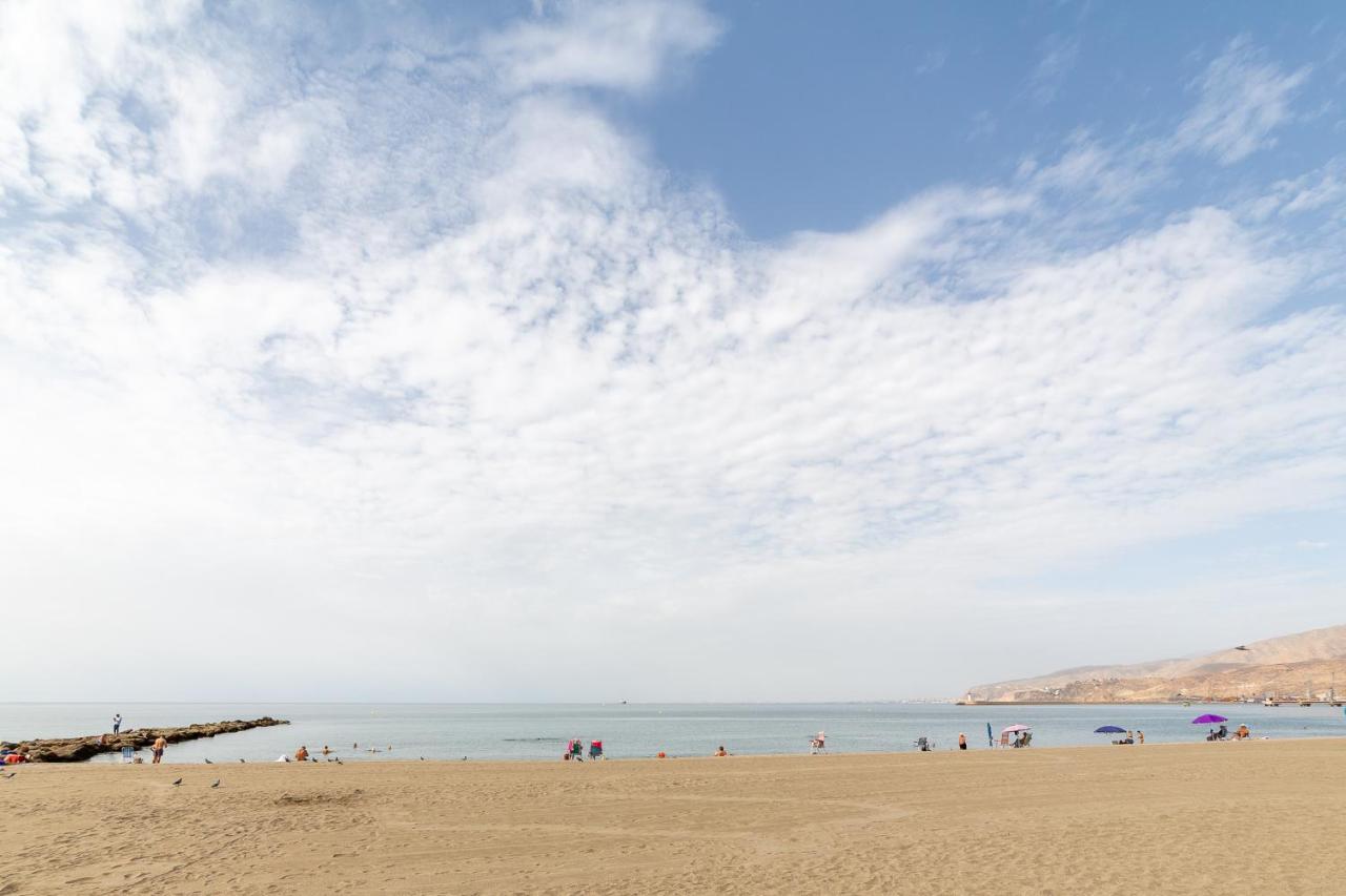 Almeriasuite Beach&Sun Ngoại thất bức ảnh